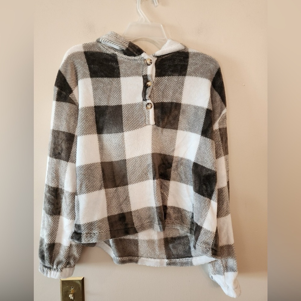 Shein plaid black and white hooded sweatshirt size womens medium